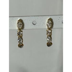 Beautiful Vtg Gold Tone Crystal Post Earrings By Trifari